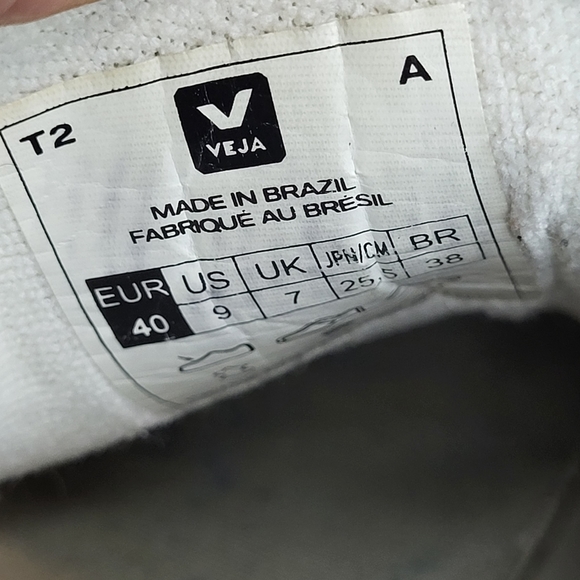 Veja campo white with yellow trim lace up rubber sole size 9 - Picture 12 of 15